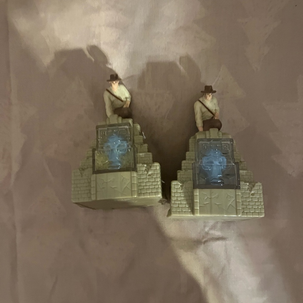 Indiana Jones Explorer Temple Mini Playset Figures - Picture 2 of 6